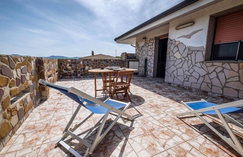 Gonnesa Appartement | sentiment de vacances dans un appartement calme de la zone sur une oliveraie avec Wi-Fi!