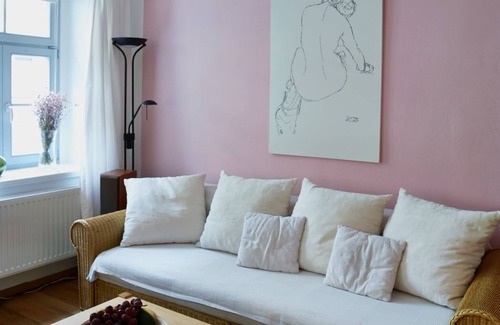 Outer Neustadt Appartement | Location-Appartement-Salle de bain privée séparée-Vue ville