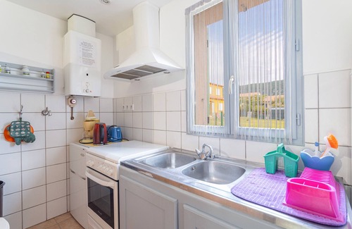 Caudies-de-Fenouilledes Maison | Holiday Home 'Au Vert' with Balcony and Wi-Fi