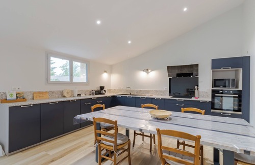 Les Salles-De-Castillon Maison | Maison de vacances 'Gîte De Lamour' avec jardin privé et Wi-Fi