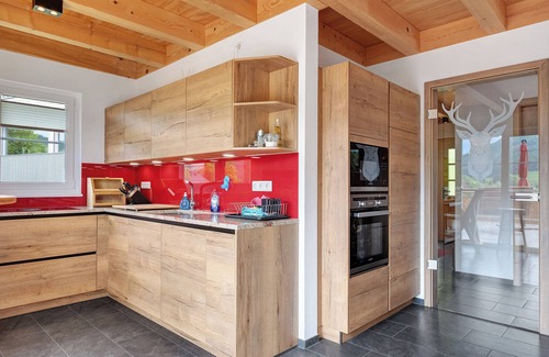 Bernau Maison | Maison de vacances 'Chalet Schonzeit' avec vue sur la montagne, terrasse privée et Wi-Fi
