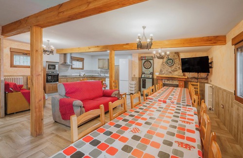 Castro de Fuentiduena Maison | Maison de vacances 'El Encuentro Del Duraton' avec vue sur la montagne, piscine privée et Wi-Fi