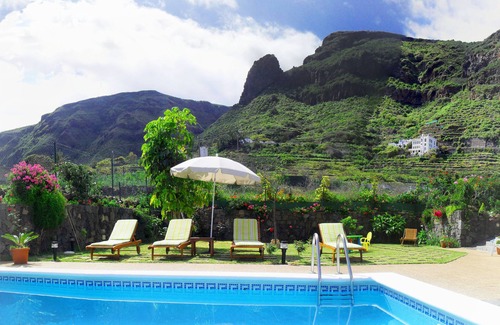 Las Aguas Villa | Maison DE Vacances "EL Mar" Avec Jardin et Piscine, Front de mer