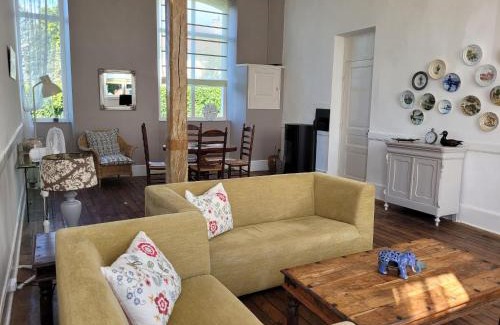 Neuvic-Entier Maison | Holiday Home in Limousin near Forest