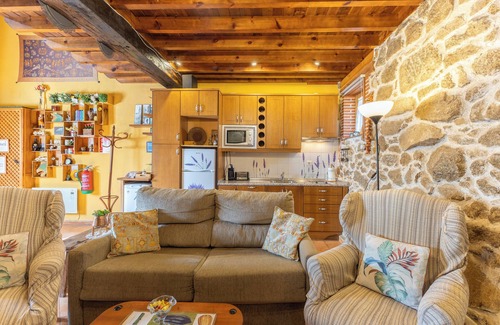 Bonilla de la Sierra Maison | Maison de vacances 'El Mirador Del Gato 1' avec vue sur la montagne, piscine partagée et Wi-Fi