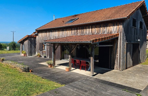 Sencenac-Puy-de-Fourches Maison | Holiday Home 'L’Ancien Séchoir' with Private Terrace, Private Garden and Wi-Fi