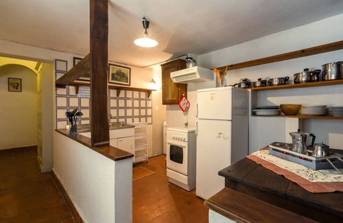 San Marcello Piteglio Maison | Holiday Home in Migliorini with Pool & Nature