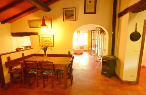 San Marcello Piteglio Maison | Holiday home with shared pool