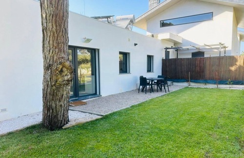 Azenhas do Mar Maison | Maison de vacances 'Forest Village T2' avec vue sur la montagne, piscine partagée et Wi-Fi