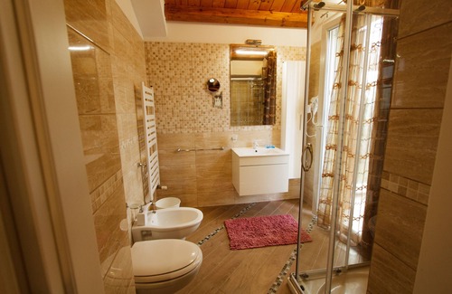 Cartoceto Lit Et Petit-Déjeuner | maison de vacances à 10 km de Fano Liza Studio