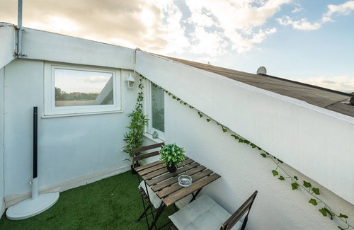 Decimomannu Maison | Maison de vacances 'Al Chiaro Di Luna' avec balcon, Wi-Fi et climatisation