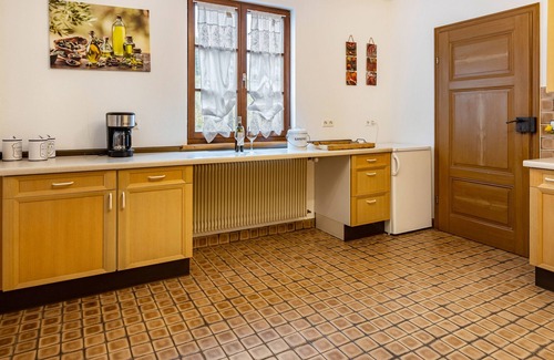 Urach Maison | Maison de vacances "Altes Pfarrhaus" avec jardin privé et Wi-Fi