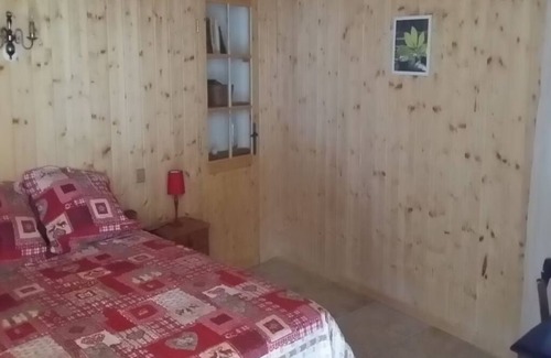 Allons Maison | Holiday Home "Ancienne Bergerie" with Mountain View & Private Garden