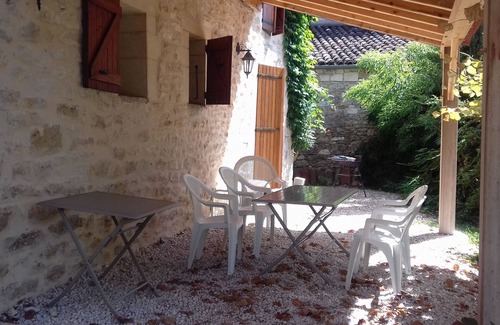 Sauzet Maison | Maison de vacances 'Ancienne Forge Restaurée' avec piscine privée, terrasse privée et Wi-Fi