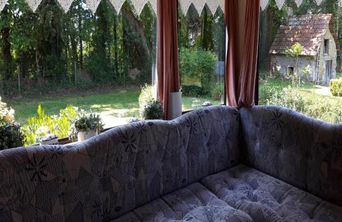 Gouvets Maison | Holiday home and mobile home with spacious garden, cleaning included