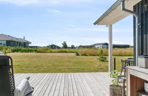 Havnsø Maison | Holiday Home Annerose - 550m from the sea by Interhome