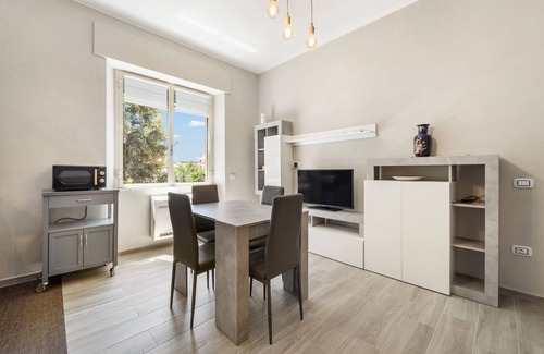 Carbonia Maison | Maison de vacances 'Appartamento Elegante Carbonia' avec balcon, Wi-Fi et climatisation
