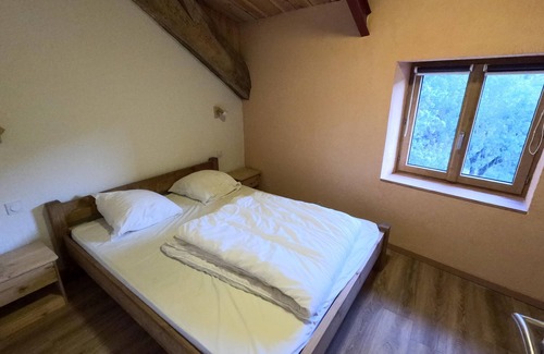 Rieussec Maison | Holiday Home 'Ardennais, Gîtes Du Pont De Calmel' with Mountain View and Shared Pool