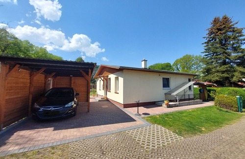 Dobin am See Maison | Holiday Home at Schweriner Lake