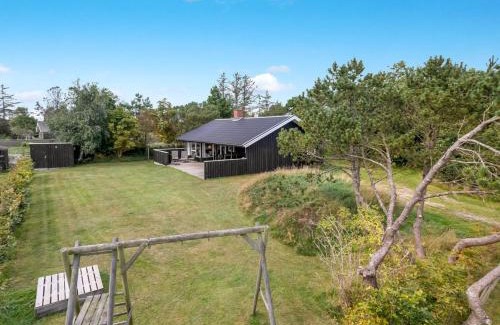 Blavand Strand Maison | Holiday Home Aurel - 750m from the sea by Interhome