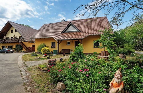 Schmogrow Maison | Maison de vacances 'Bauernnest' avec jardin partagé et Wi-Fi