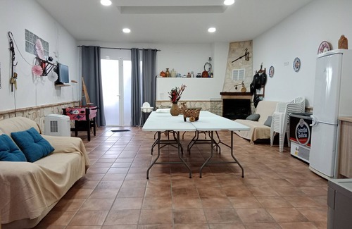 Santa Elena Maison | Maison de vacances "Batalla Navas de Tolosa" avec vue sur les montagnes, piscine et Wi-Fi.