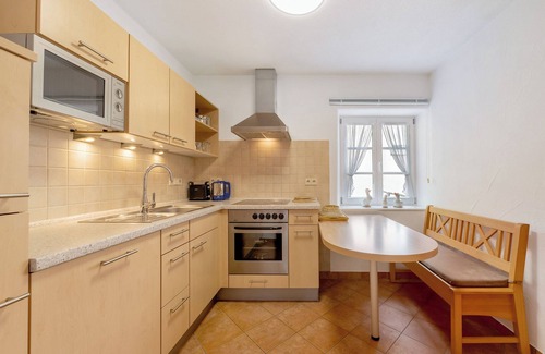 Schonau Maison | Holiday Home 'Becker' with Private Terrace, Private Garden and Wi-Fi