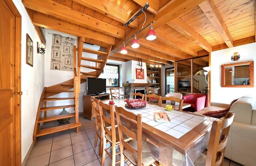 Aragnouet Maison | Maison de vacances 'Bergerie Route De Piau Engaly' avec vue sur montagne, terrasse et jardin