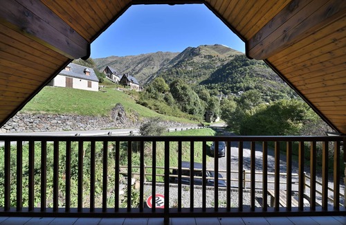 Aragnouet Maison | Maison de vacances 'Bergerie Route De Piau Engaly' avec vue sur montagne, terrasse et jardin