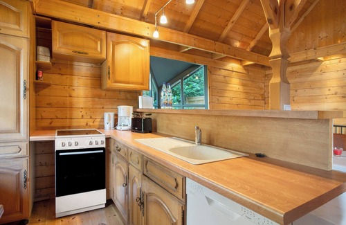 Verchen Maison | Maison de vacances 'Blockbohlen-Haus Auf Hof Verchen' avec terrasse privée, jardin privé et Wi-Fi