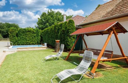 Balatonszarszo Maison | Holiday Home Brigi by Interhome