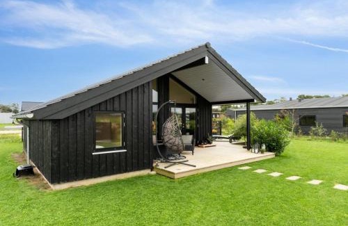 Odder Maison | Holiday Home Brothir - 500m from the sea by Interhome