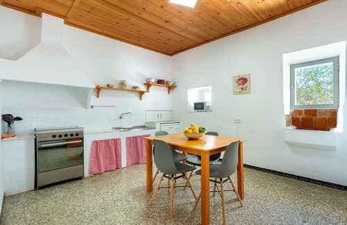 Pilar de la Mola Maison | Maison de vacances 'Ca Ses Celleres' avec terrasse privée, jardin privé et Wi-Fi