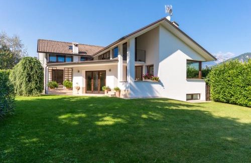 Delebio Maison | Holiday Home Candida by Interhome