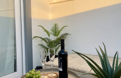Cartaxo Maison | Holiday Home 'Cartaxo Riverside' with Private Terrace, Wi-Fi and Air Conditioning