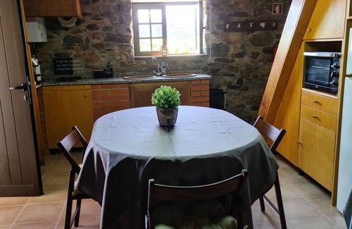 Oliveira de Frades Maison | Holiday Home 'Casa Curral Do Alqueve' with Mountain View, Private Pool and Wi-Fi