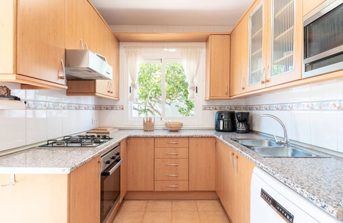 Badia Gran Maison | Holiday Home 'Casa de Tina' with Private Pool, Wi-Fi and Air Conditioning