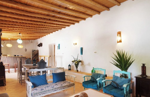 Loule Maison | Holiday Home 'Casa Do Monte Da Portela' with Shared Pool, Private Terrace and Wi-Fi