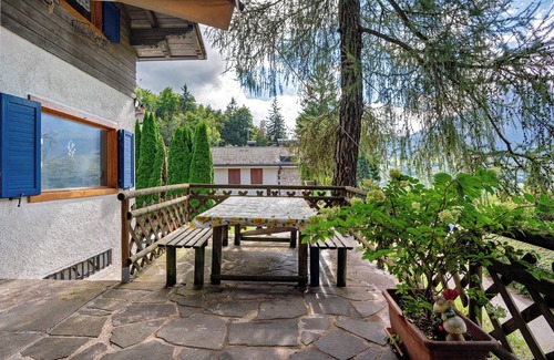Spormaggiore Maison | Maison de vacances 'Casa Belfort Per 9 Persone' avec vue sur montagne, terrasse et jardin privé