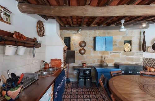 Armamar Maison | Maison de vacances 'Casa Janja' avec piscine privée, Wi-Fi et climatisation