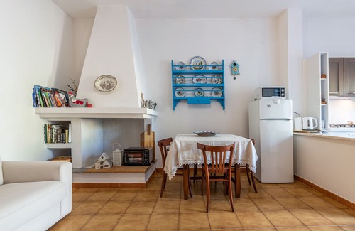 Masainas Maison | Holiday Home Casa Nella with Garden, Terraces & Wi-Fi