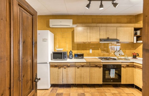 Peratallada Maison | Maison de Vacances 'Casa Peratallada' avec Wi-Fi et Climatisation