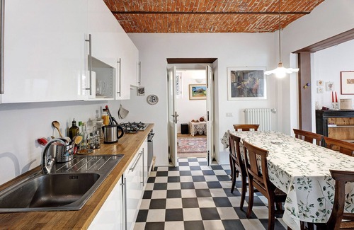 Ispra Maison | Maison de vacances 'Casa Romantica' avec terrasse privée, balcon et Wi-Fi