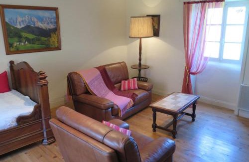 Teyssieu Maison | Holiday Home Cazals by Interhome