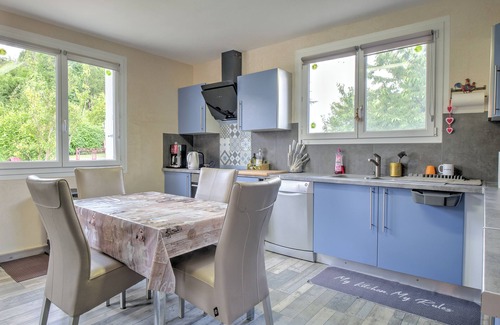 Badefols-d'Ans Maison | Holiday Home 'Charmante Maison, Echappée Belle' with Private Pool, Terrace and Wi-Fi