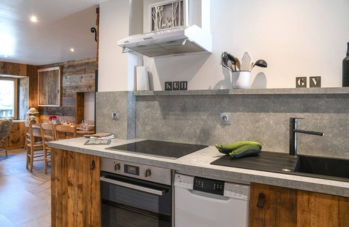 Aillon-le-Jerune Maison | Maison de vacances 'Ciméléon Bas' avec vue sur les montagnes, terrasse privée et Wi-Fi