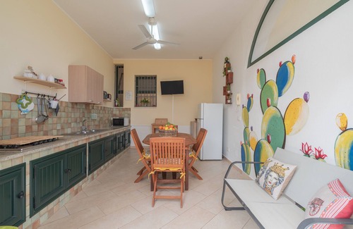 Avola Maison | Maison de vacances 'Ciumara West' avec terrasse privée, Wi-Fi et climatisation