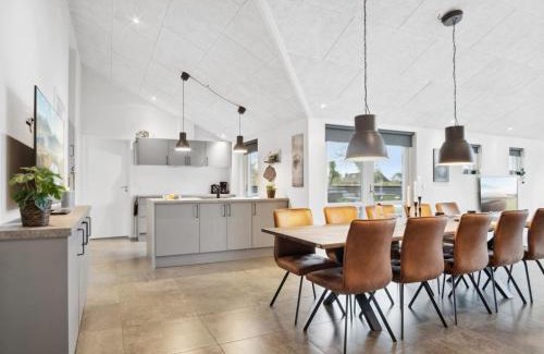Grønninghoved Strand Maison | Holiday Home Clare - 100m from the sea by Interhome