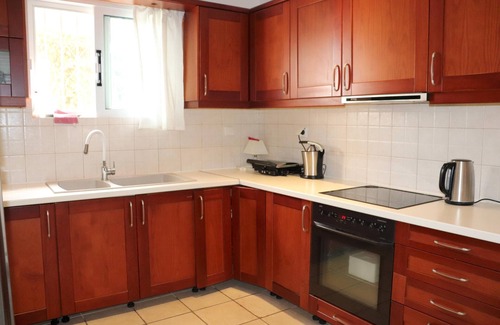 Selianitika Maison | Holiday home close to the beach, walking distance to the center of the village w