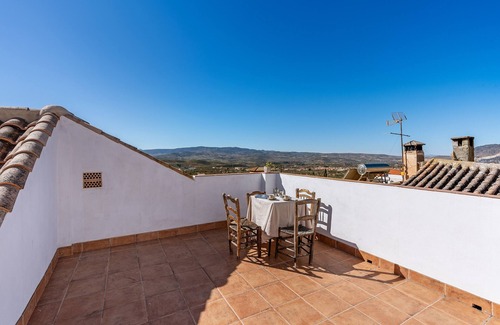 Niguelas Maison | Maison de vacances 'Coqueta Casa Rural Para 8 Personas' avec terrasse privée, balcon et Wi-Fi